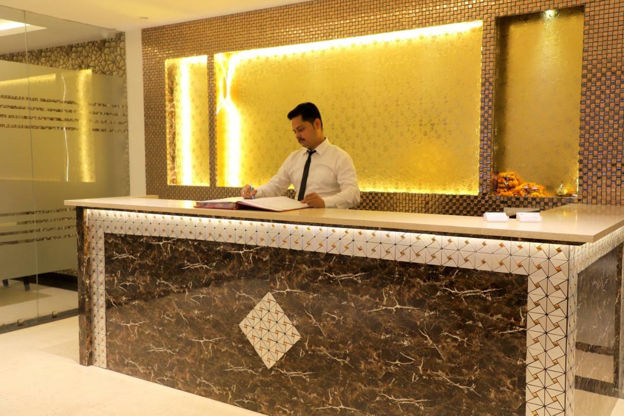 Hotel The Vegas Delhi Airport- A Boutique Hotel Нью-Делі Екстер'єр фото